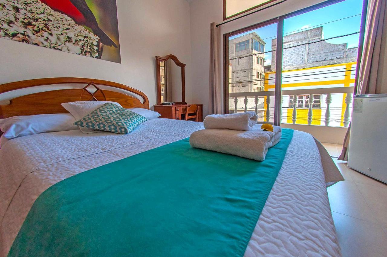 Hostal Costa Del Pacifico プエルトアヨラ エクステリア 写真