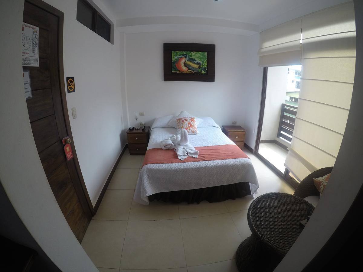 Hostal Costa Del Pacifico プエルトアヨラ エクステリア 写真