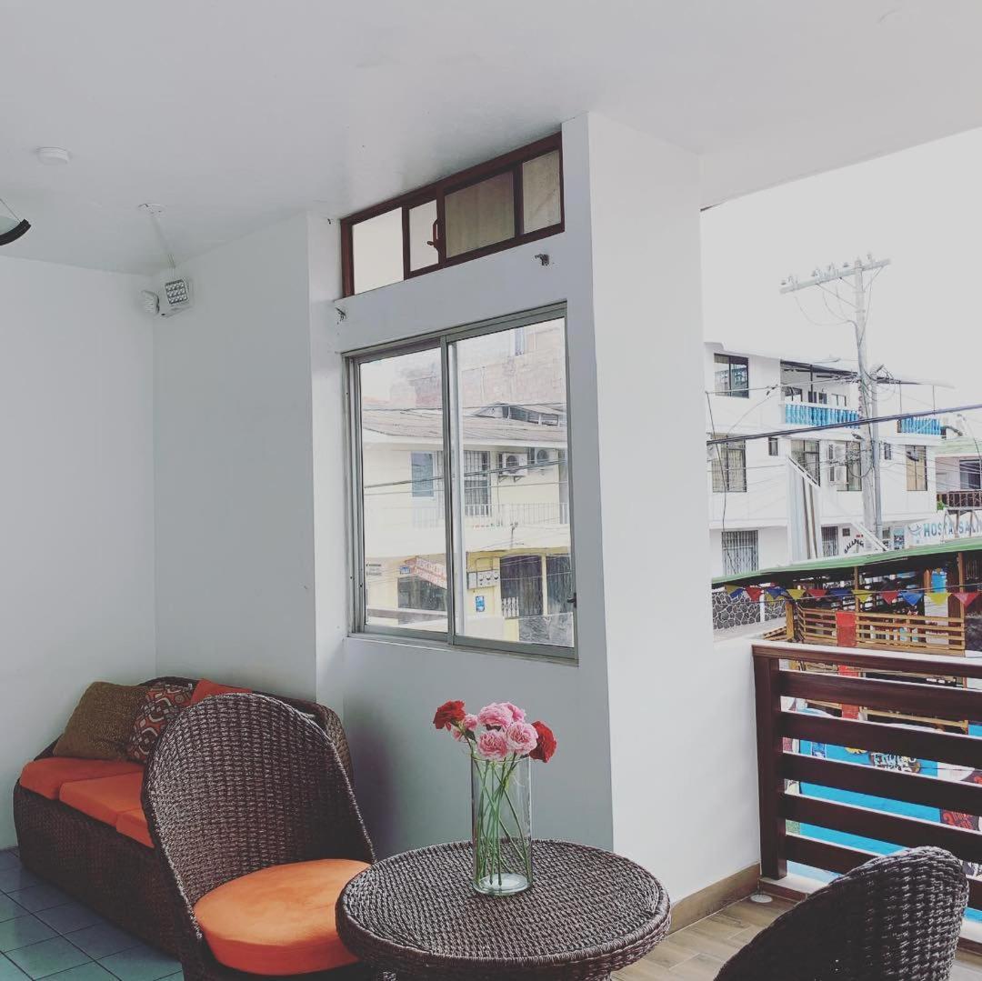 Hostal Costa Del Pacifico プエルトアヨラ エクステリア 写真