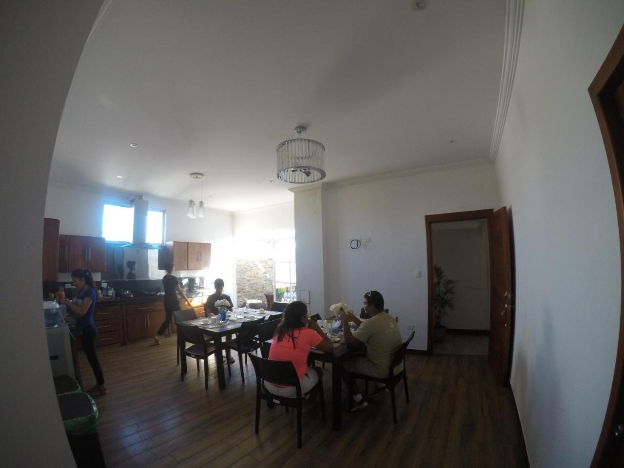 Hostal Costa Del Pacifico プエルトアヨラ エクステリア 写真